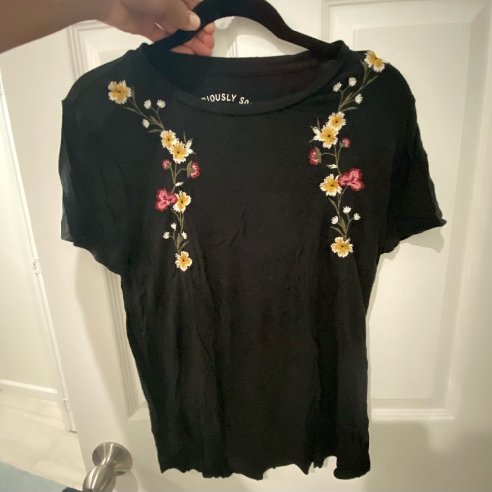 Flower tee